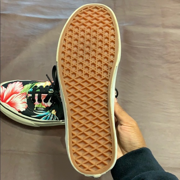 Vans shoes - Picture 4 of 6